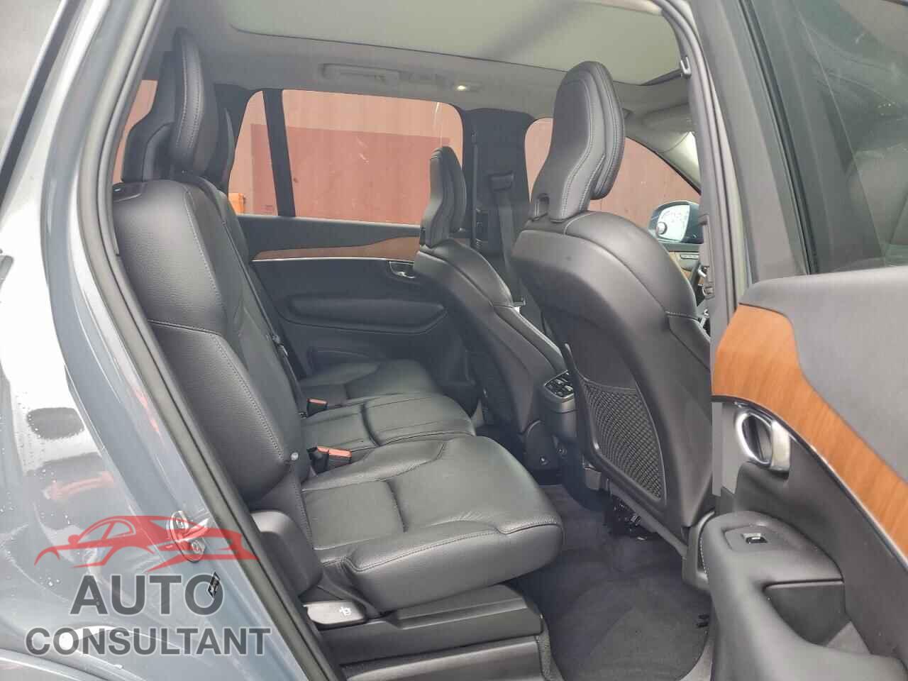 VOLVO XC90 PLUS 2023 - YV4062PN4P1927869