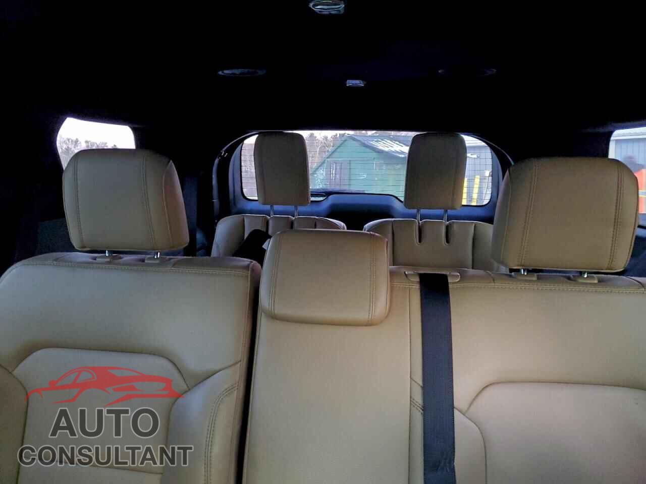 FORD EXPLORER 2017 - 1FM5K8D84HGE06893