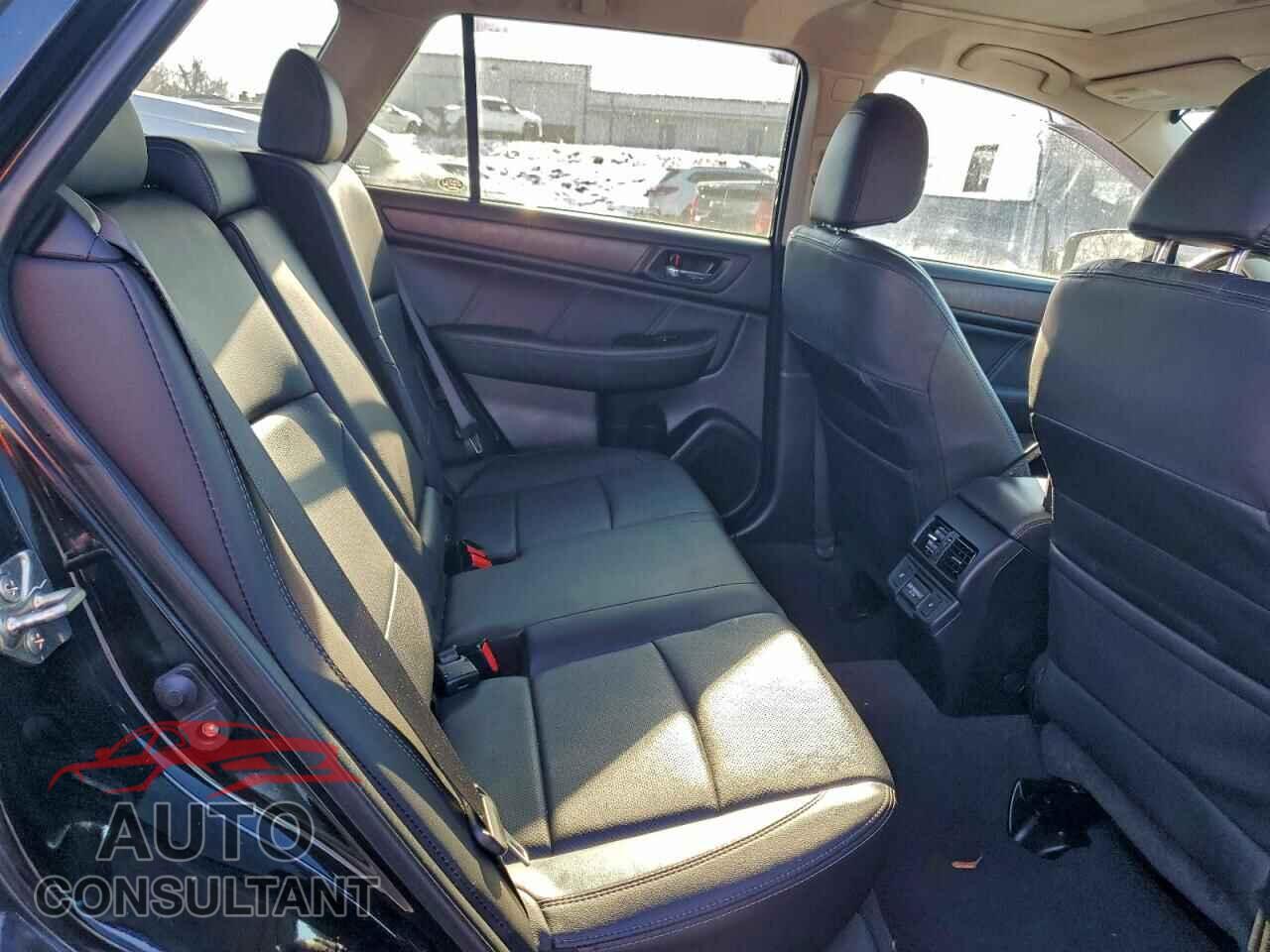 SUBARU OUTBACK 2018 - 4S4BSANC6J3203787