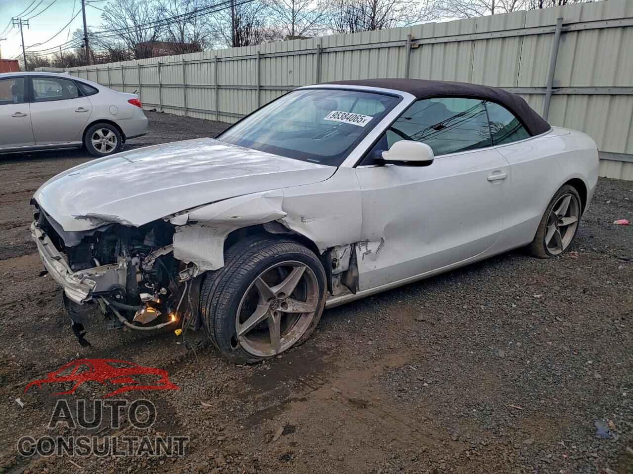 AUDI A5 2013 - WAUCFAFH1DN009584