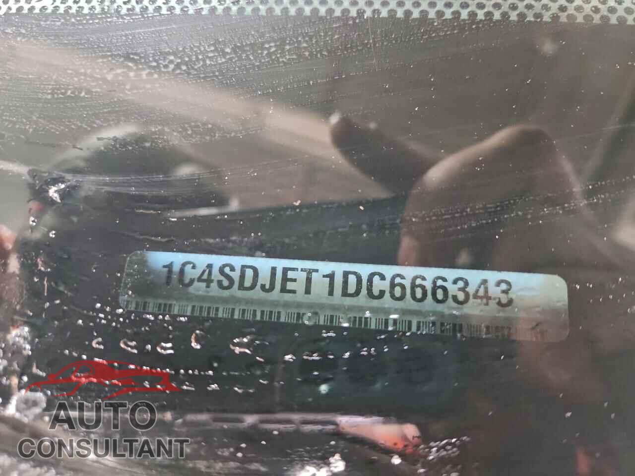 DODGE DURANGO 2013 - 1C4SDJET1DC666343