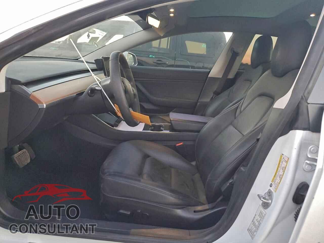 TESLA MODEL 3 2020 - 5YJ3E1EB8LF628392