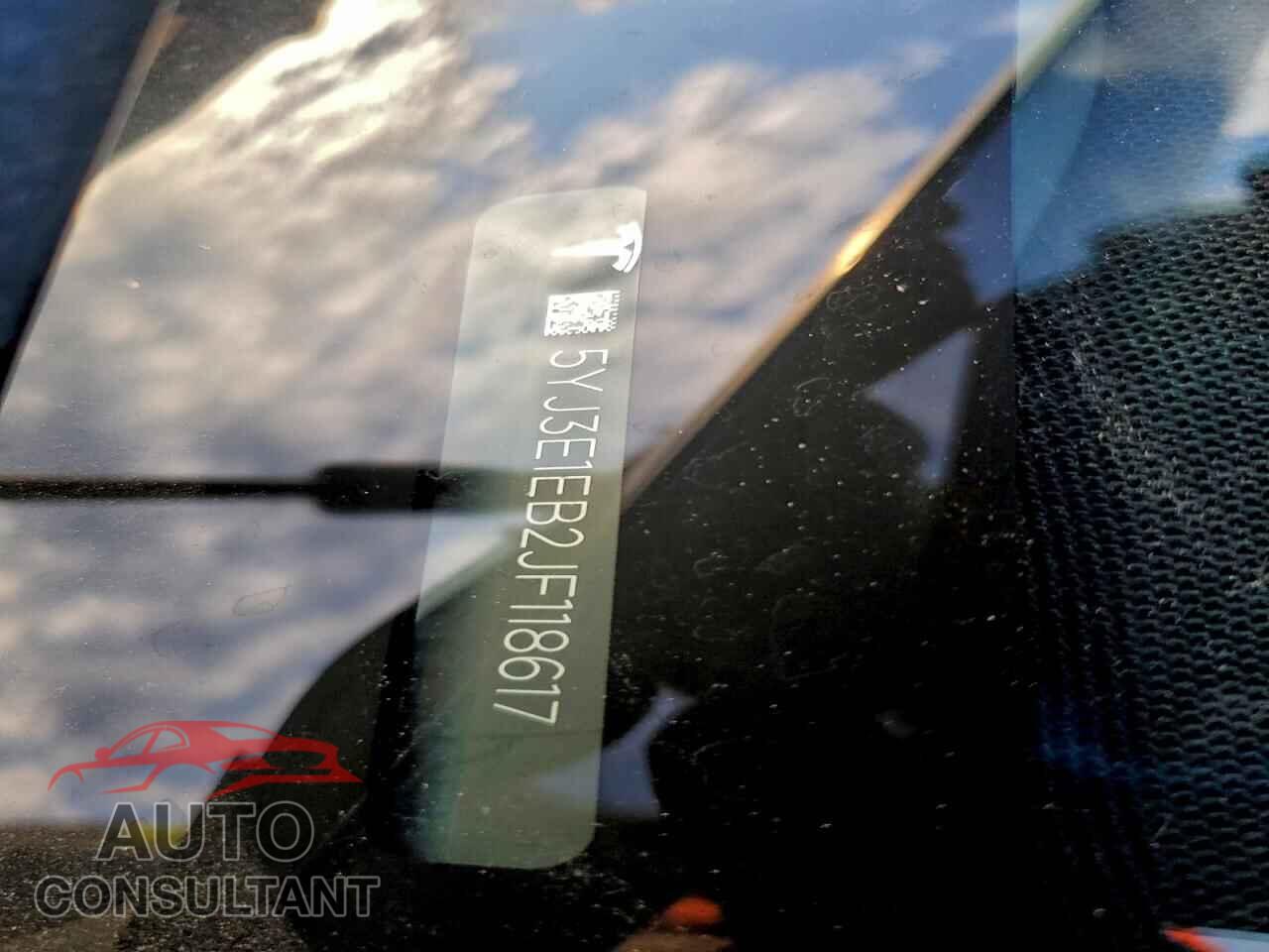 TESLA MODEL 3 2018 - 5YJ3E1EB2JF118617