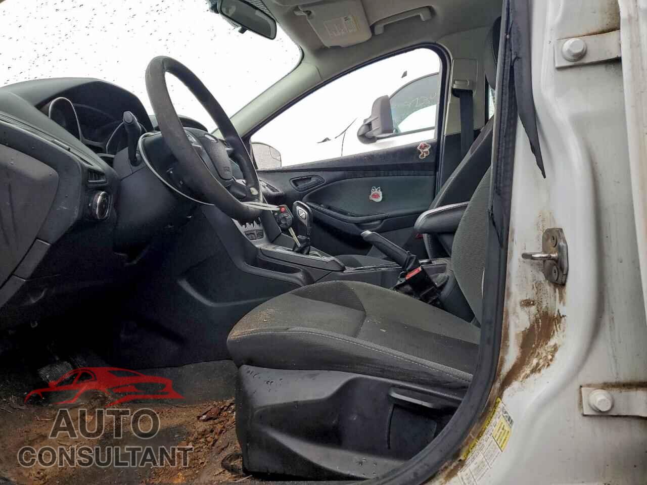 FORD FOCUS 2012 - 1FAHP3K28CL136190