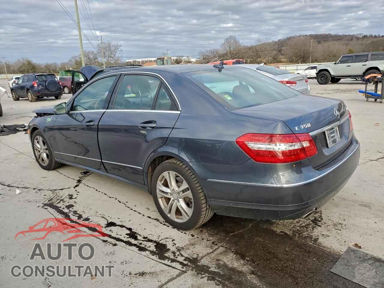 MERCEDES-BENZ E-CLASS 2011 - WDDHF8HB4BA442644