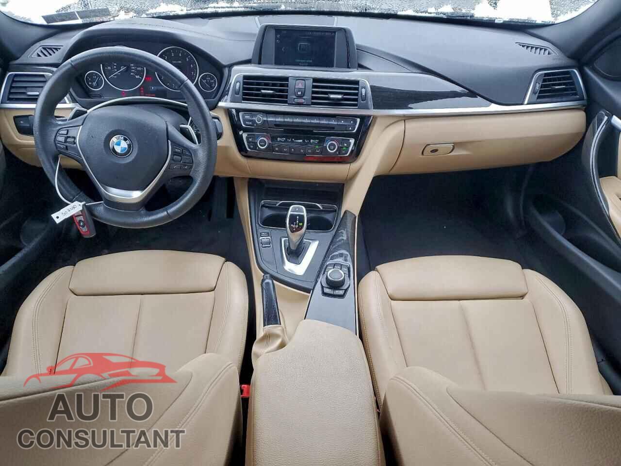 BMW 3 SERIES 2018 - WBA8D9C53JEB35299