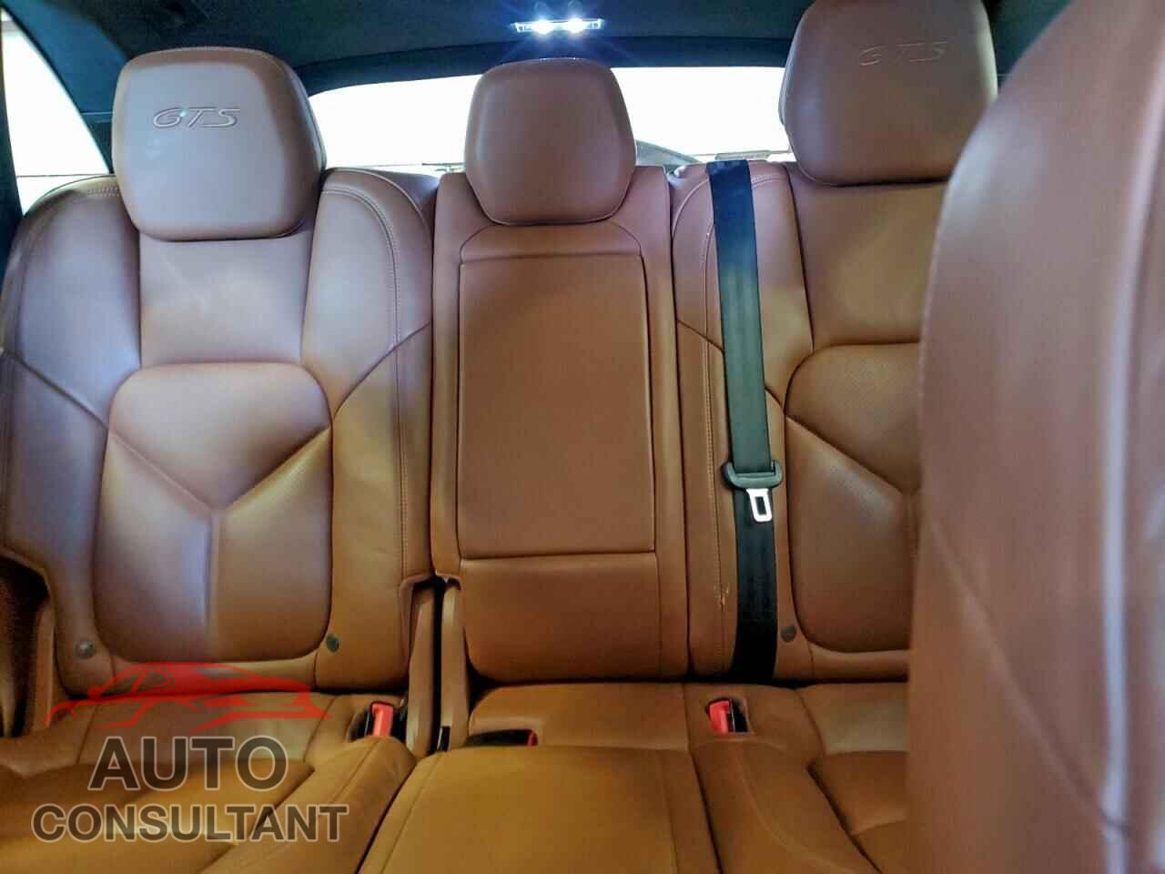 PORSCHE CAYENNE 2016 - WP1AD2A21GLA79142