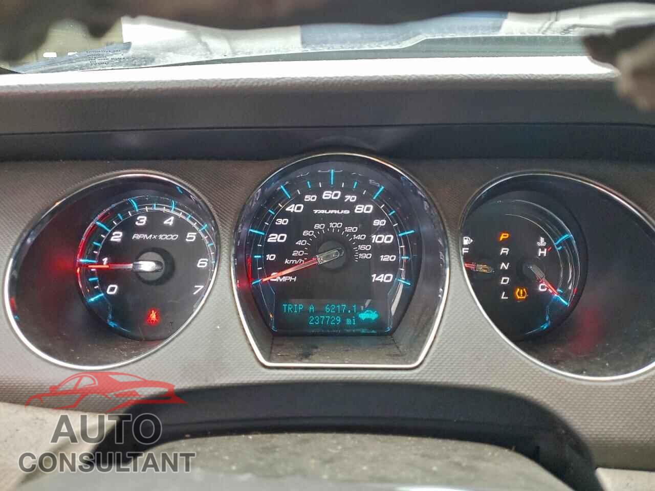 FORD TAURUS 2012 - 1FAHP2DW9CG124567