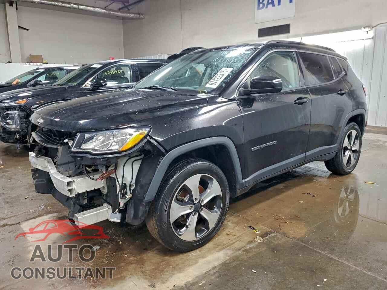 JEEP COMPASS 2018 - 3C4NJDBB8JT132002