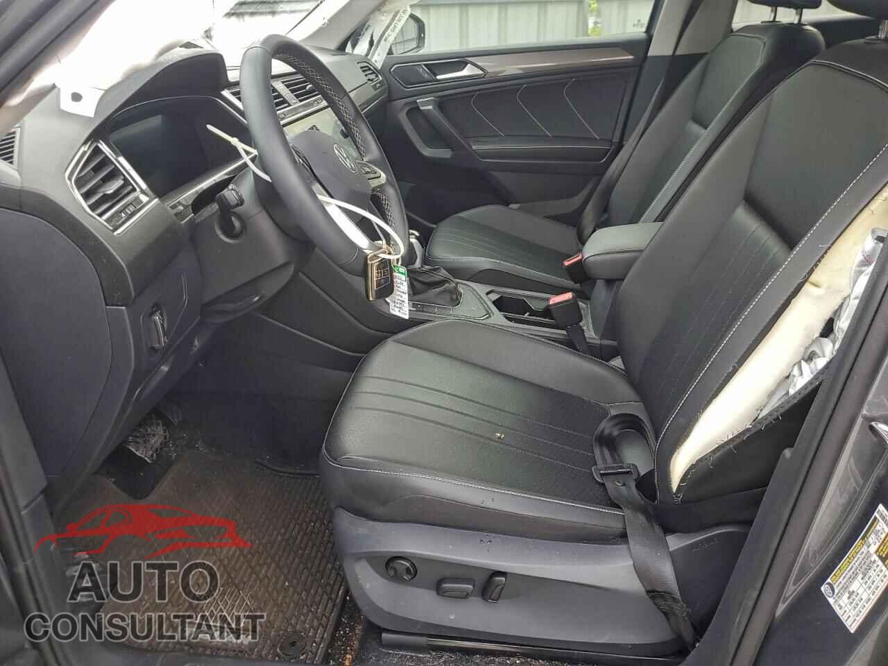 VOLKSWAGEN TIGUAN 2024 - 3VV3B7AX7RM014792