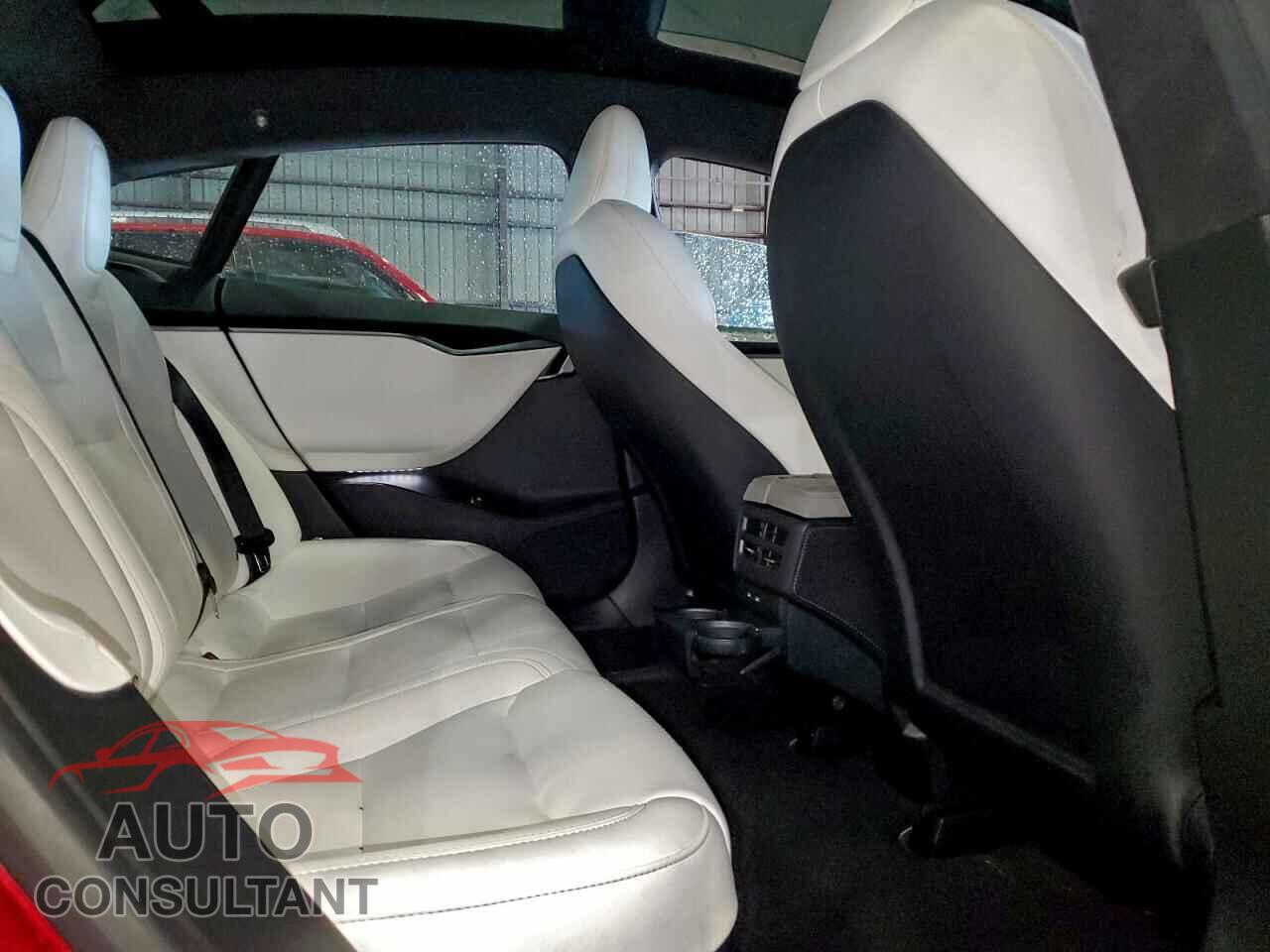 TESLA MODEL S 2021 - 5YJSA1E42MF427811