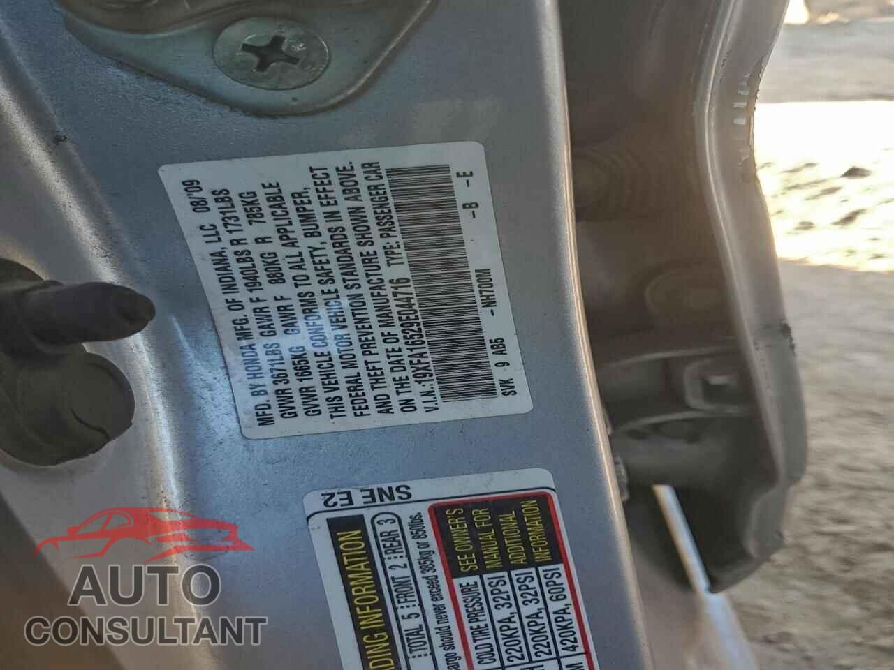 HONDA CIVIC 2009 - 19XFA16529E044716