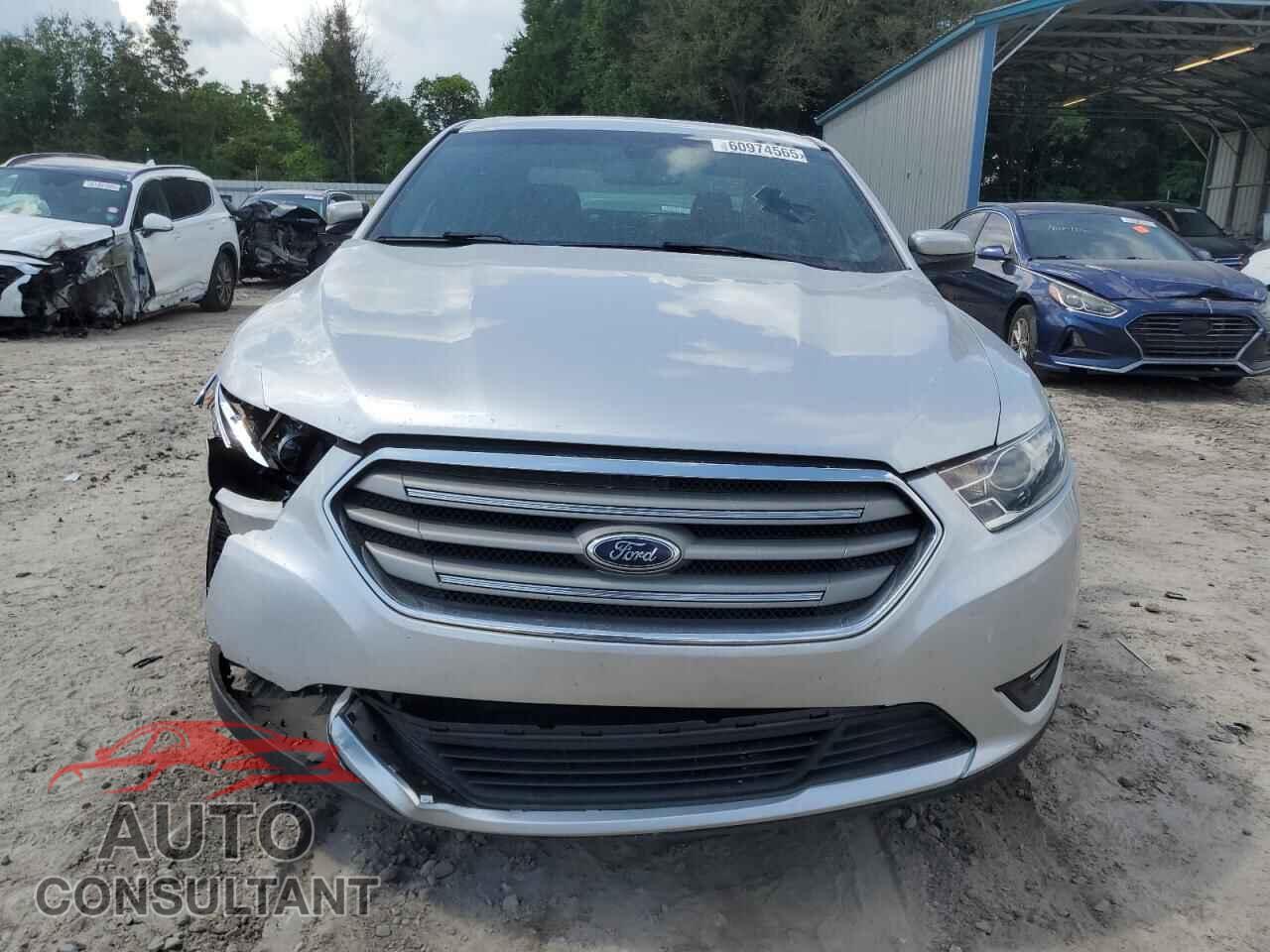 FORD TAURUS 2016 - 1FAHP2E80GG124611