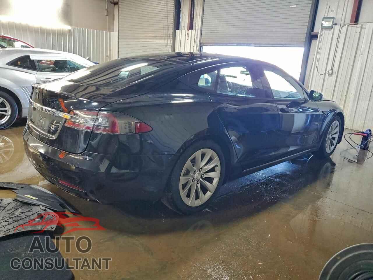 TESLA MODEL S 2016 - 5YJSA1E29GF144843