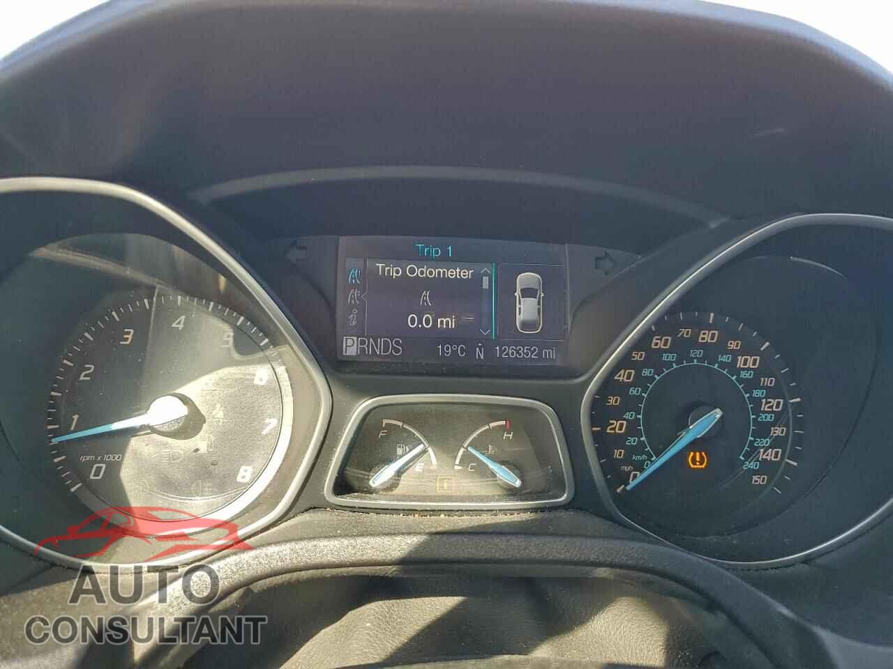 FORD FOCUS 2012 - 1FAHP3F24CL138481