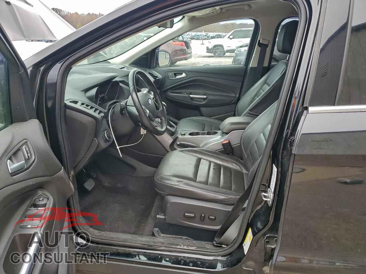 FORD ESCAPE 2016 - 1FMCU0G91GUC23846