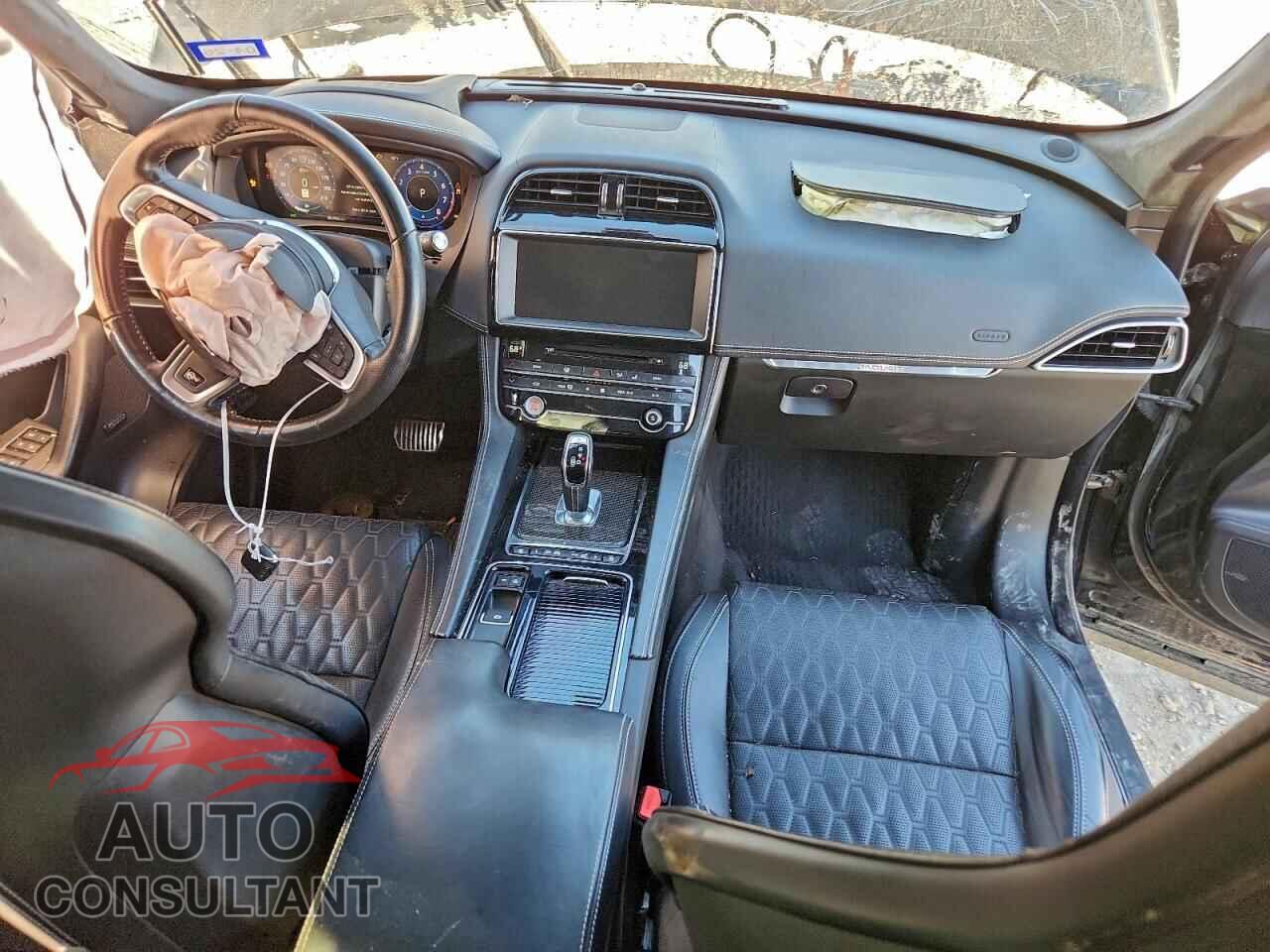 JAGUAR F-PACE 2019 - SADCZ2EE7KA608103