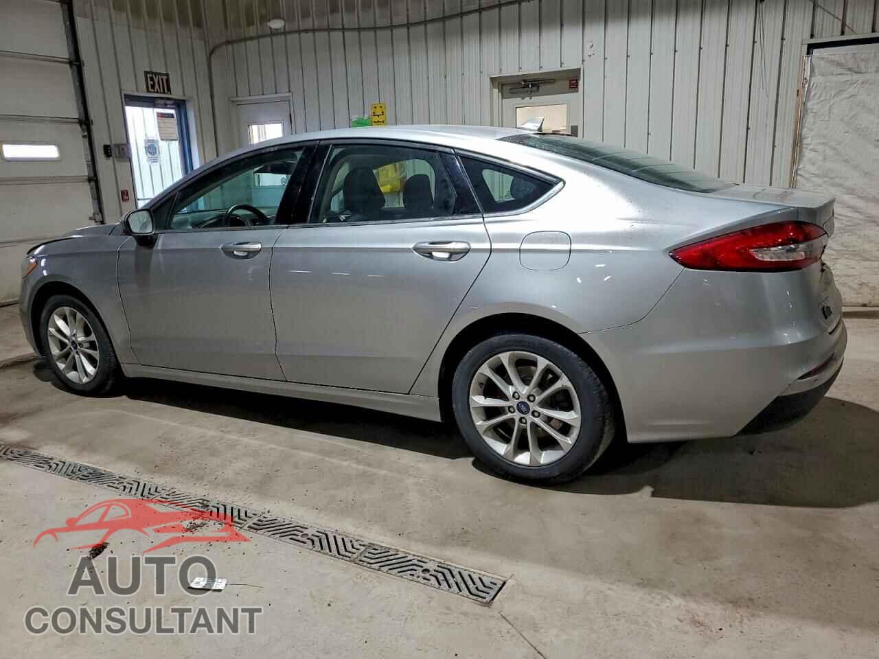 FORD FUSION 2020 - 3FA6P0LU8LR223465