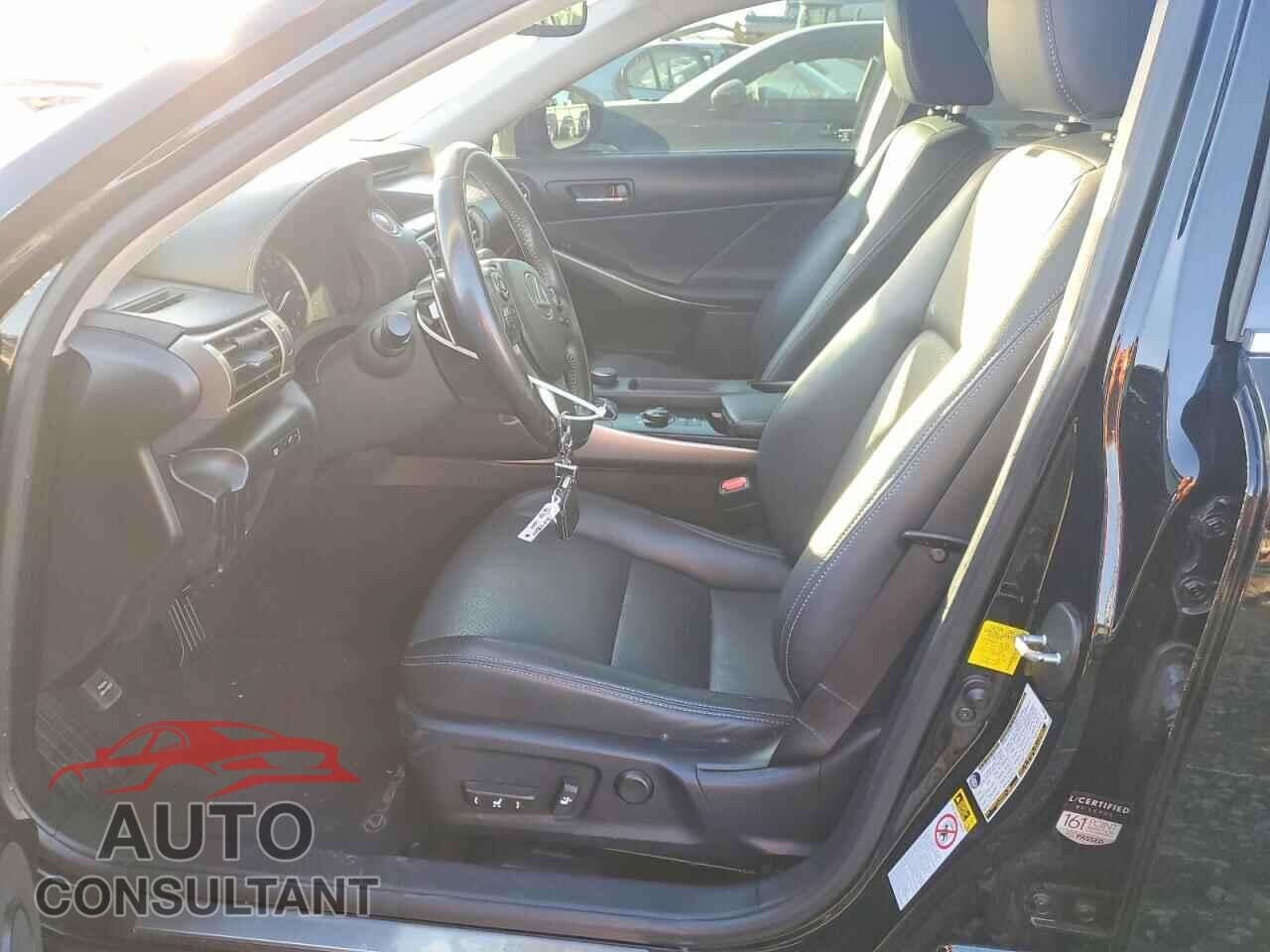 LEXUS IS 2014 - JTHBF1D28E5017856