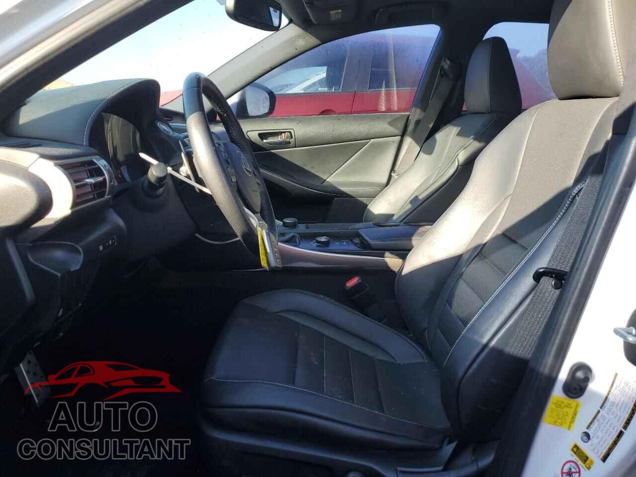 LEXUS IS 2016 - JTHBA1D26G5003701
