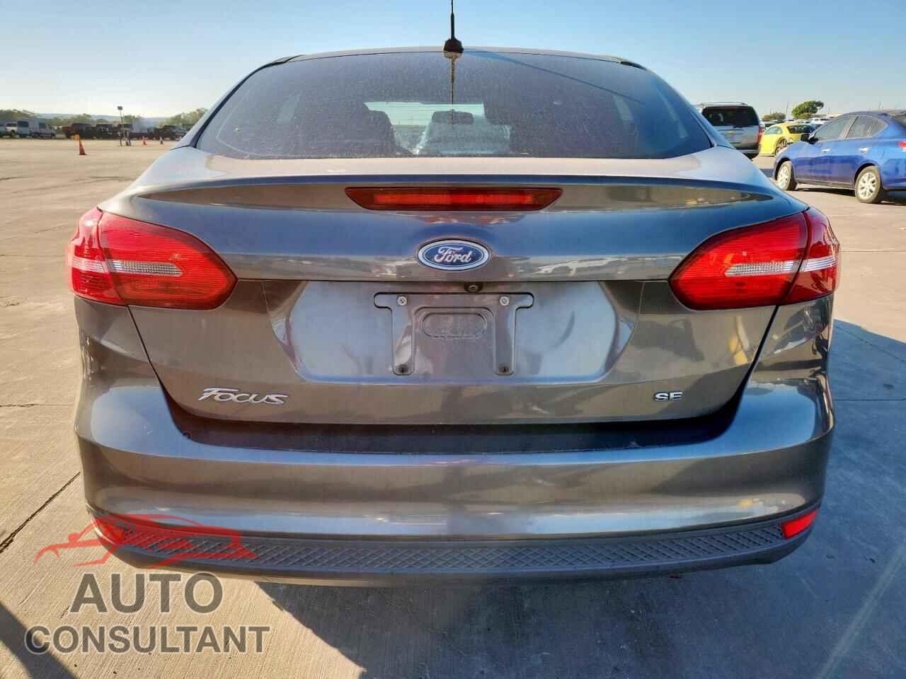 FORD FOCUS 2017 - 1FADP3F27HL229864