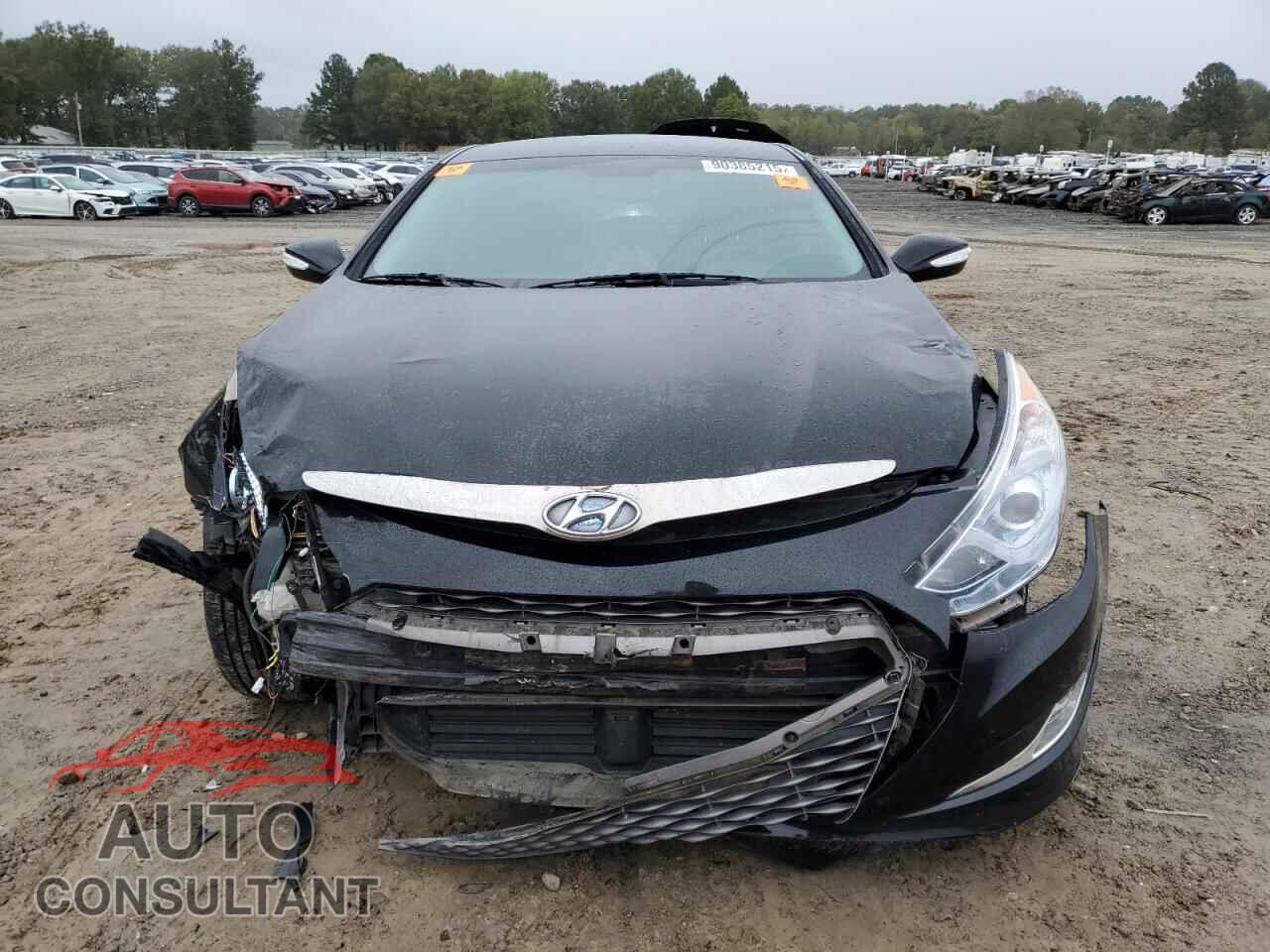 HYUNDAI SONATA 2012 - KMHEC4A46CA042401