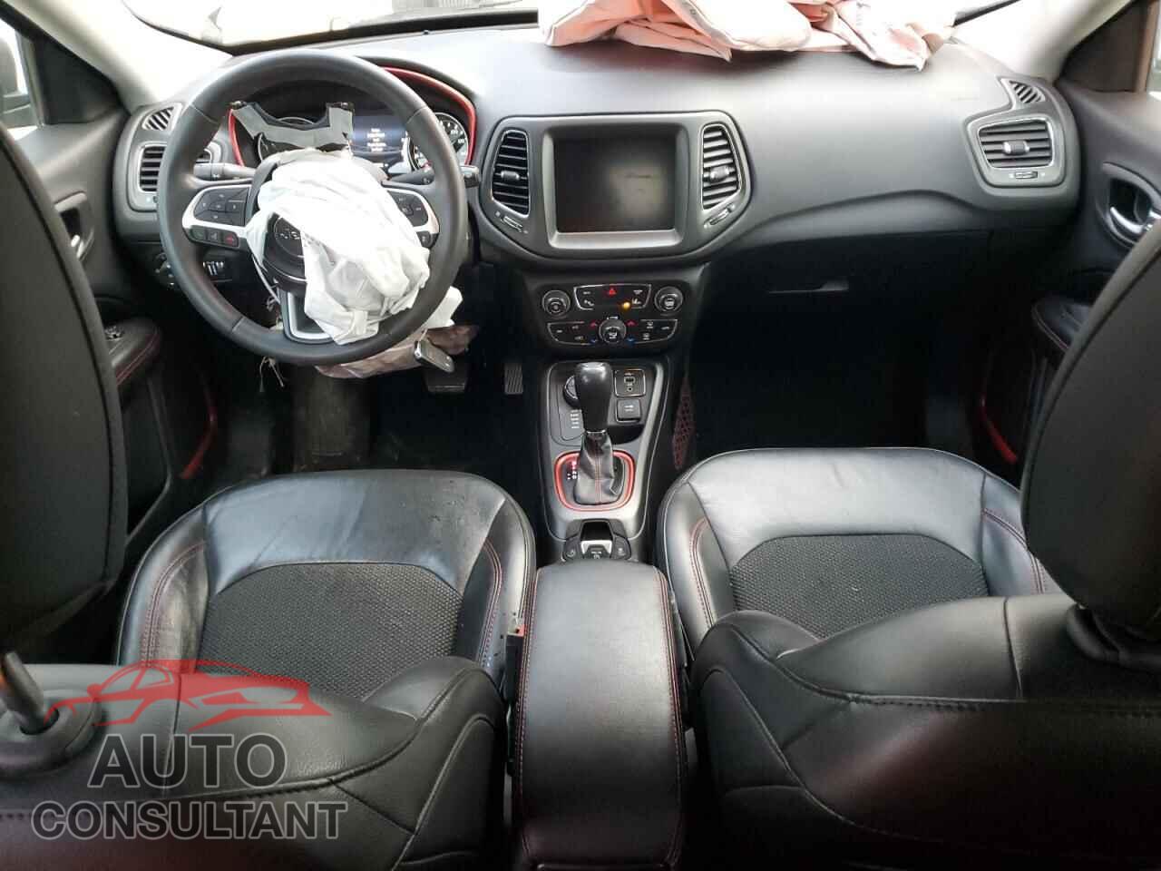 JEEP COMPASS 2021 - 3C4NJDDB4MT590041
