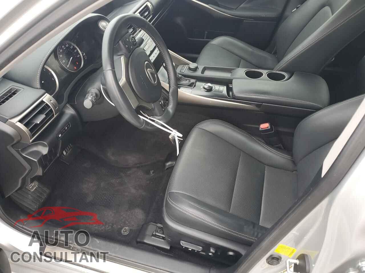 LEXUS IS 2014 - JTHCF1D2XE5003302