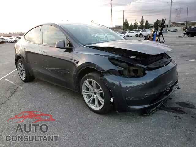 TESLA MODEL Y 2024 - 7SAYGAEE4RF059756