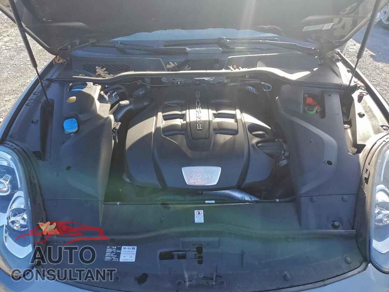 PORSCHE CAYENNE 2016 - WP1AF2A2XGKA42512