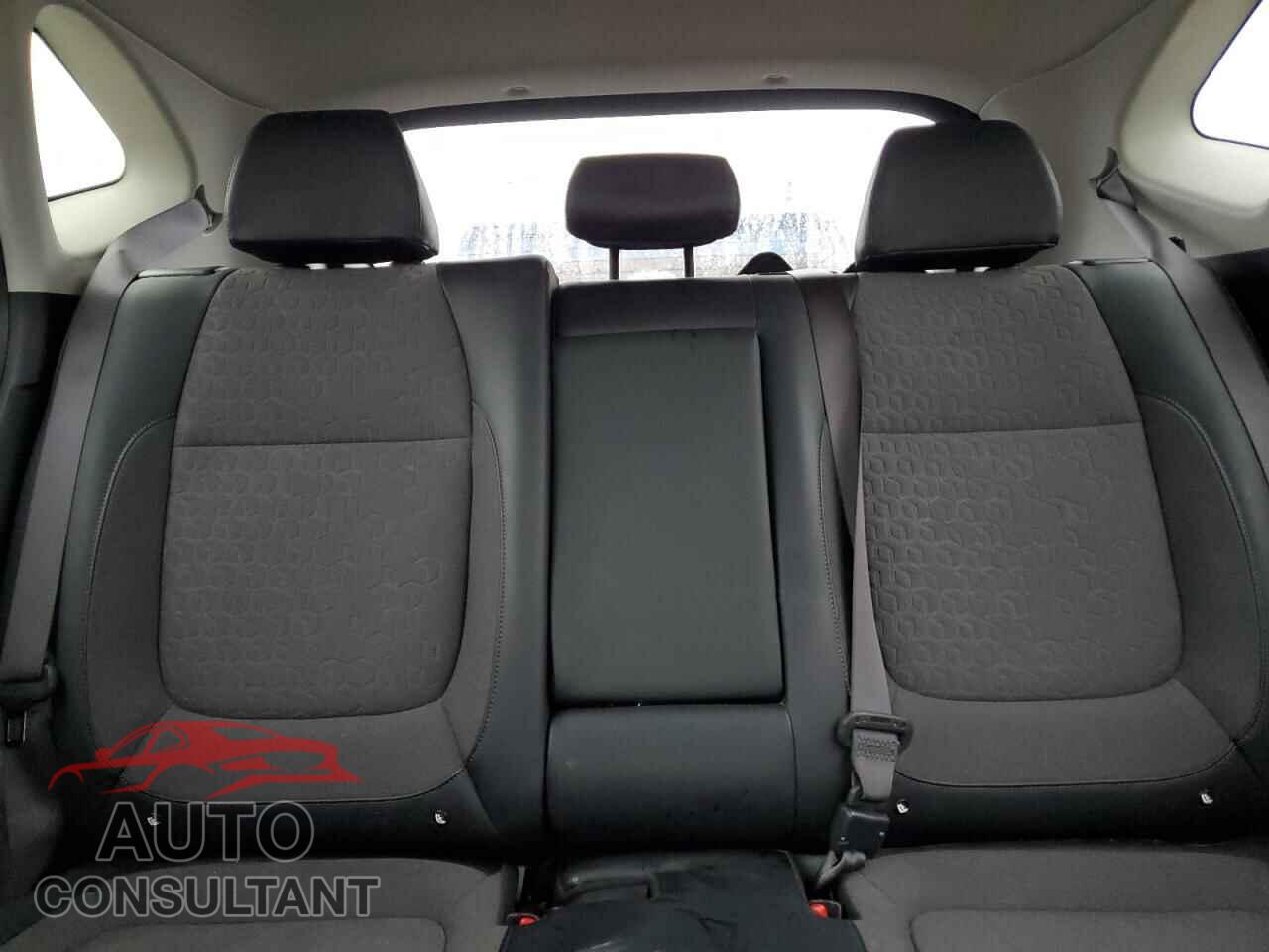 KIA SELTOS 2025 - KNDEUCAA6S7760446