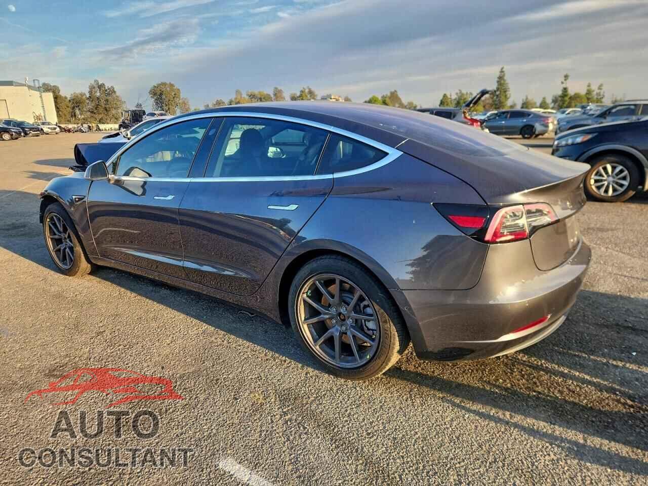 TESLA MODEL 3 2018 - 5YJ3E1EA9JF014049
