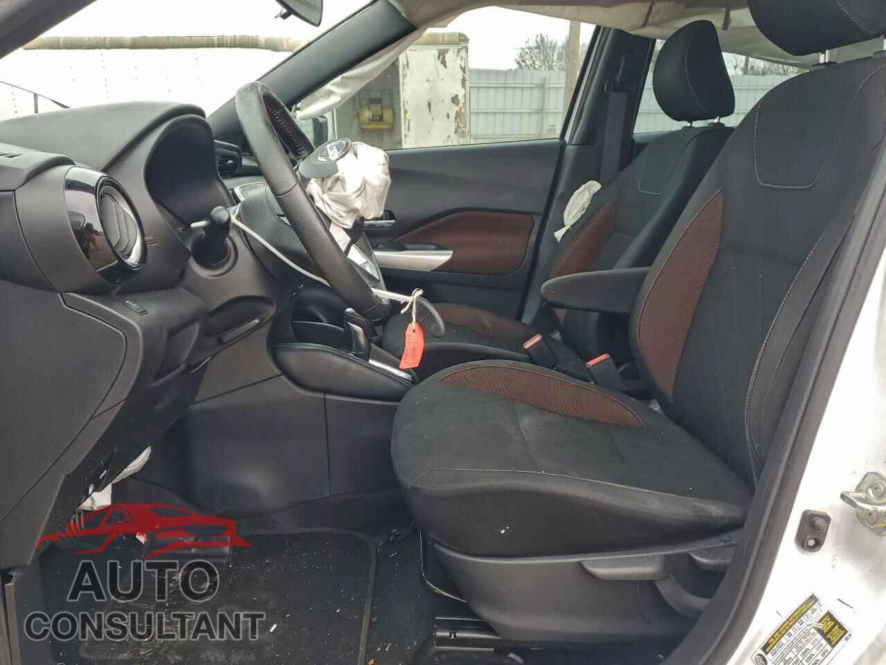 NISSAN KICKS 2019 - 3N1CP5CU3KL565484