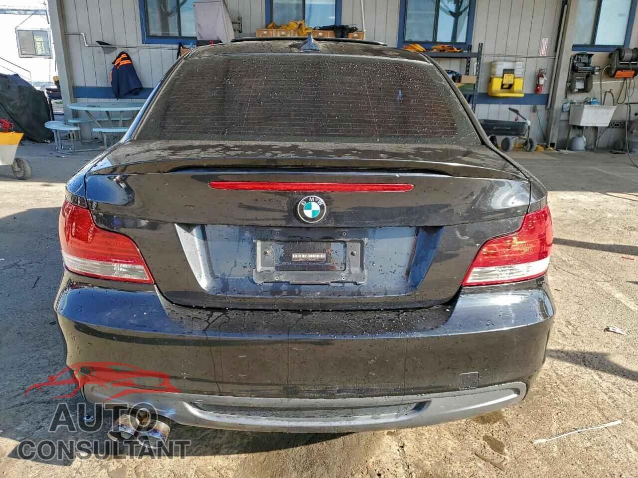BMW 1 SERIES 2011 - WBAUC9C50BVM09722
