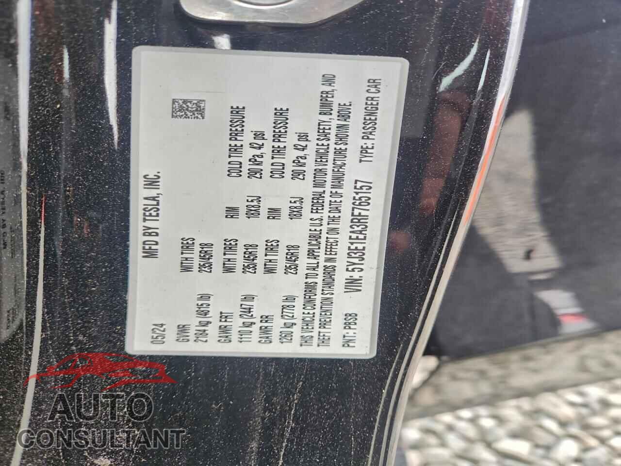 TESLA MODEL 3 2024 - 5YJ3E1EA3RF765157