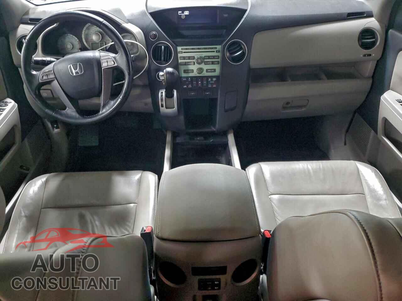 HONDA PILOT 2010 - 5FNYF4H50AB033060