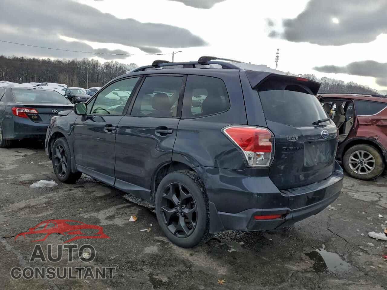 SUBARU FORESTER 2018 - JF2SJAEC6JH447418