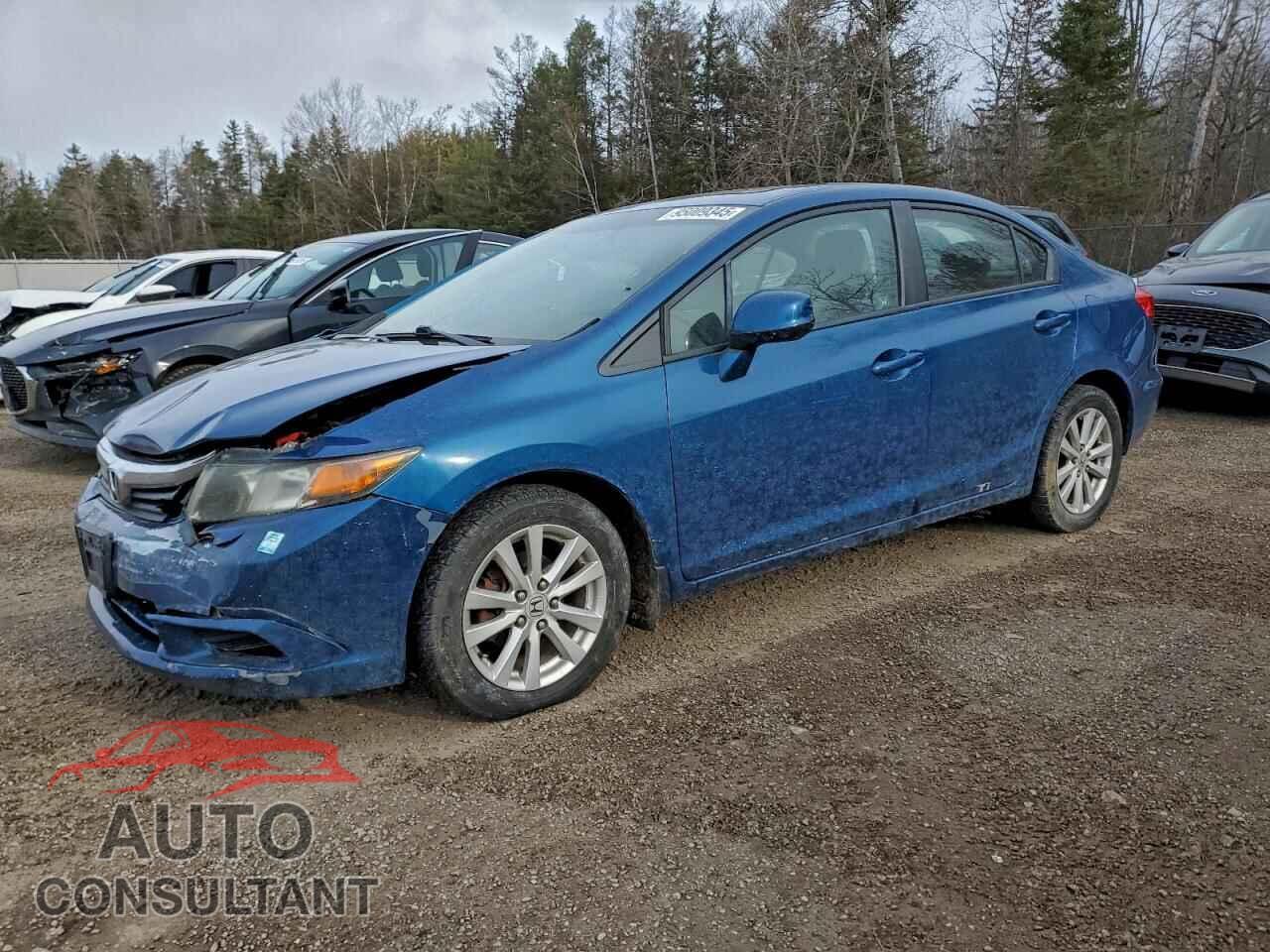 HONDA CIVIC 2012 - 2HGFB2F55CH028252