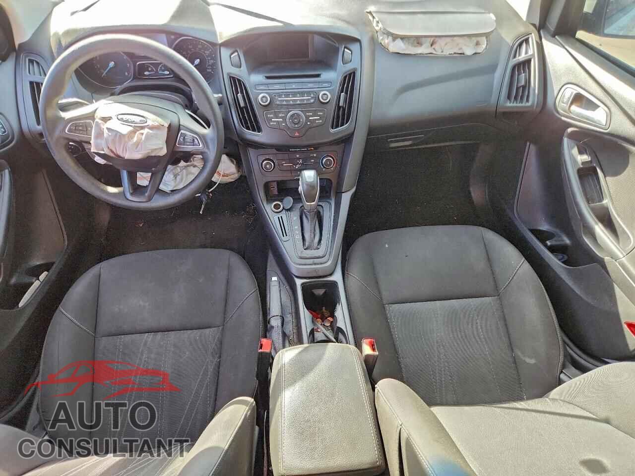 FORD FOCUS 2016 - 1FADP3F21GL217031