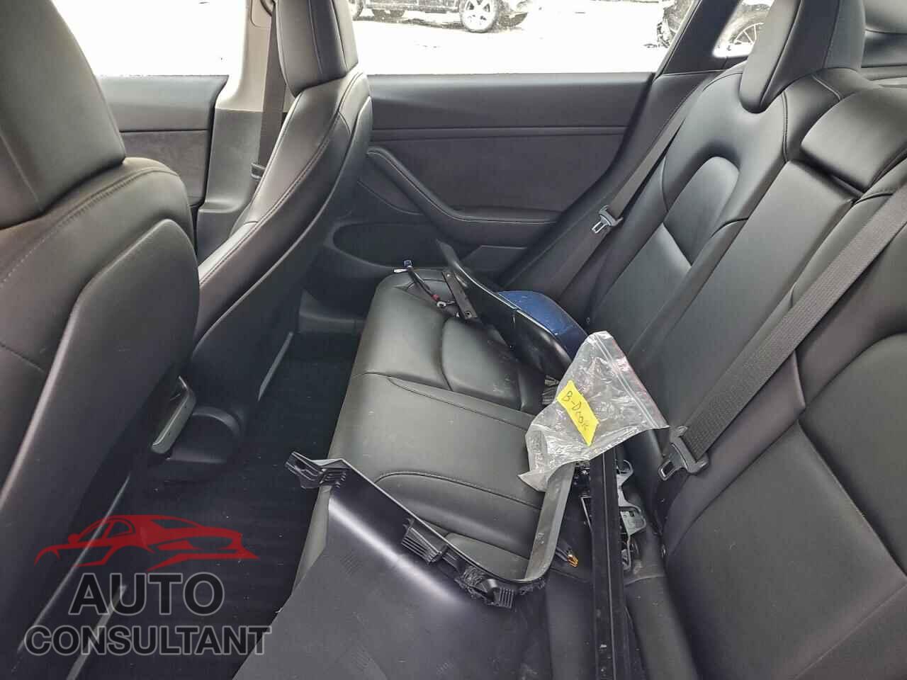 TESLA MODEL 3 2021 - 5YJ3E1EA1MF051133