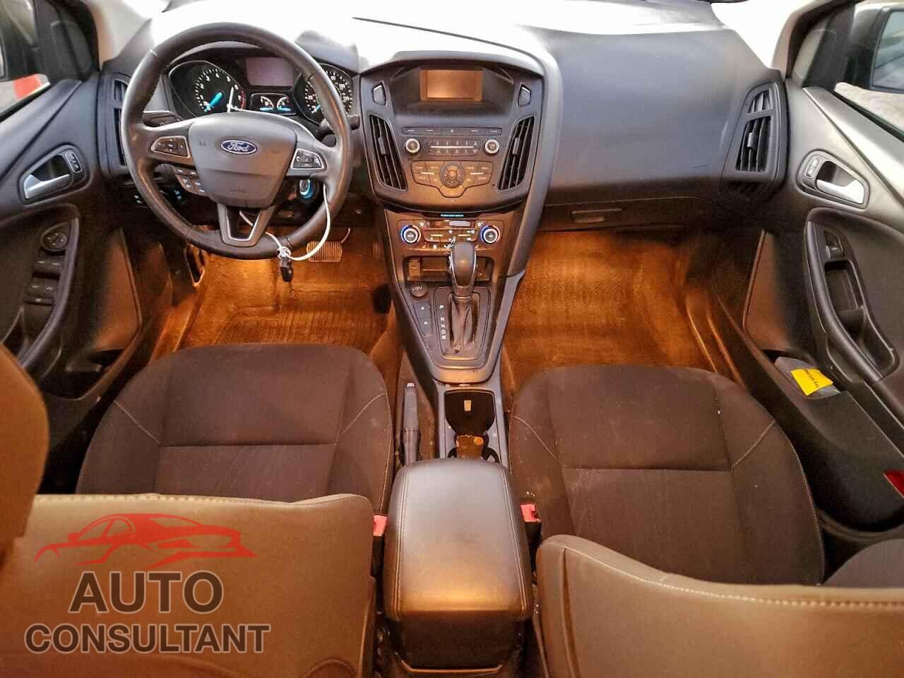FORD FOCUS 2018 - 1FADP3FE4JL228977