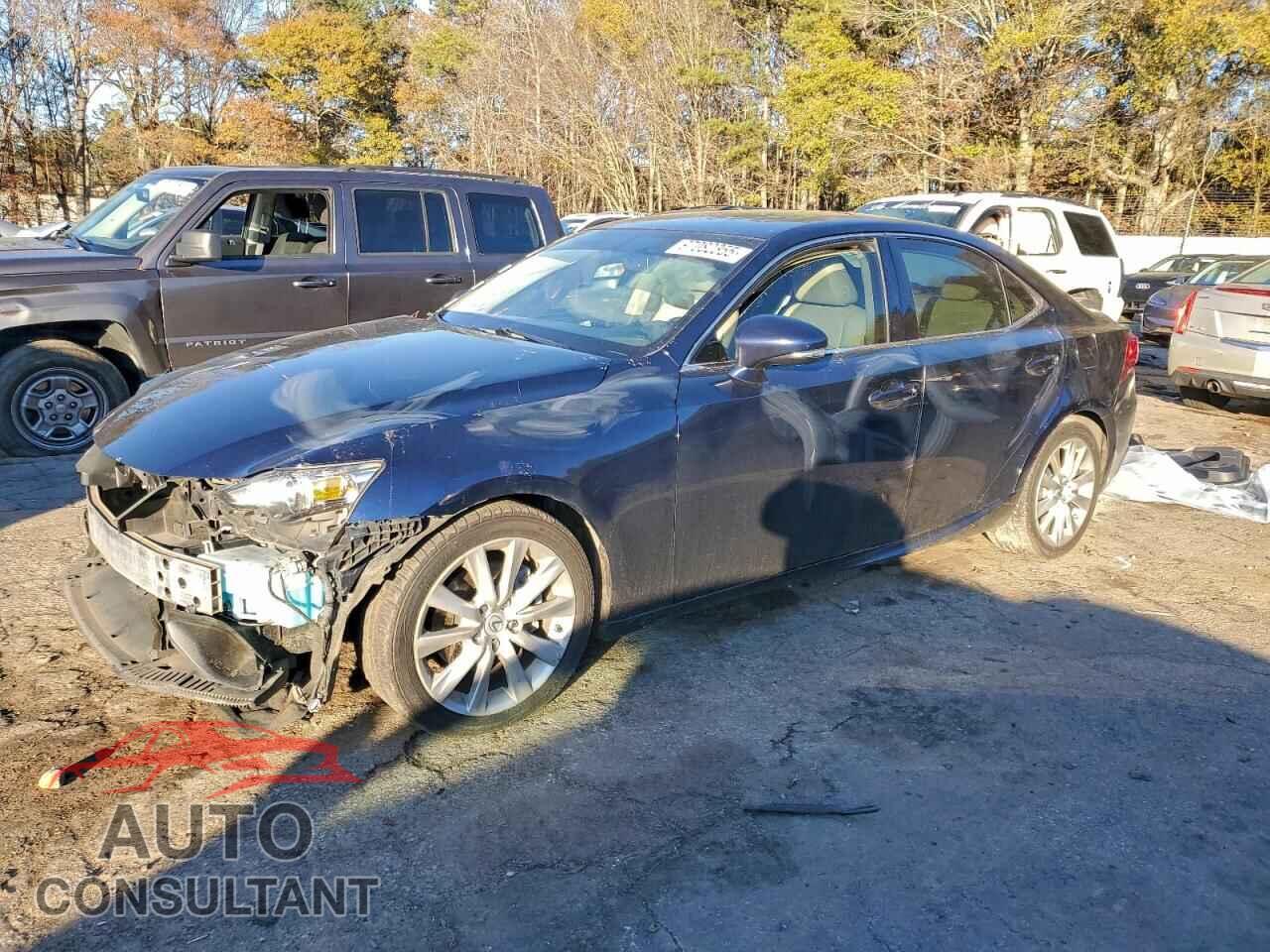LEXUS IS 2015 - JTHBF1D29F5057056