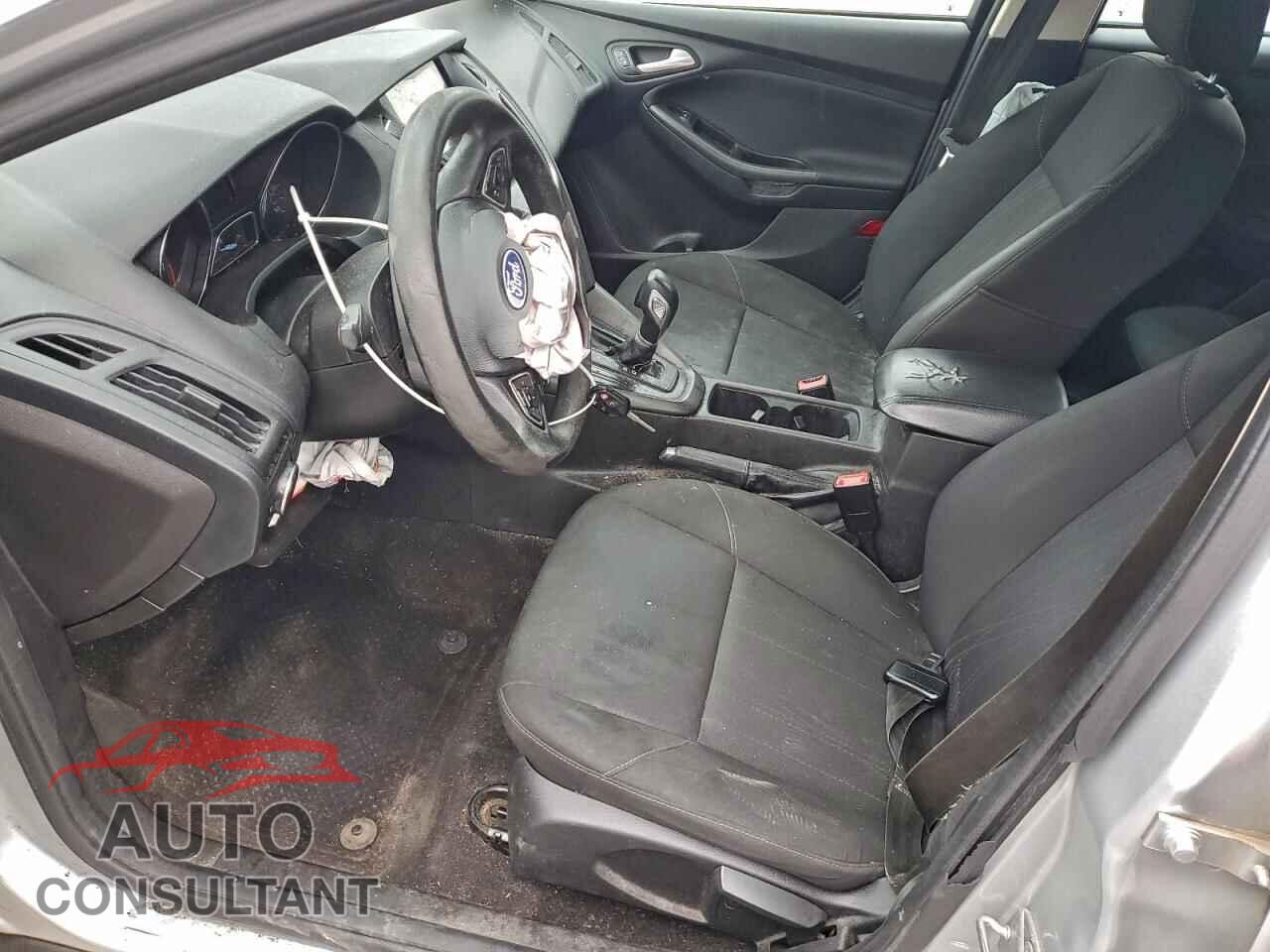 FORD FOCUS 2017 - 1FADP3M23HL348742