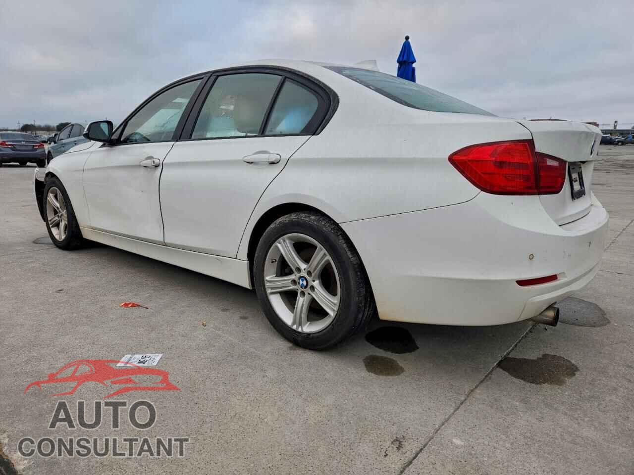 BMW 3 SERIES 2015 - WBA3B1G52FNT04440
