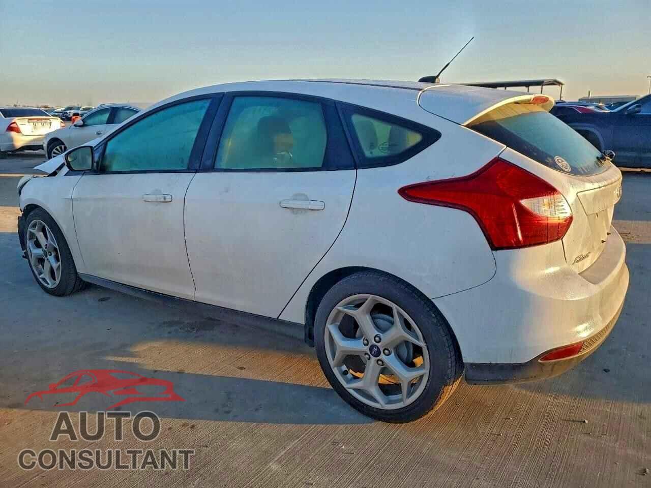 FORD FOCUS 2012 - 1FAHP3K25CL329431