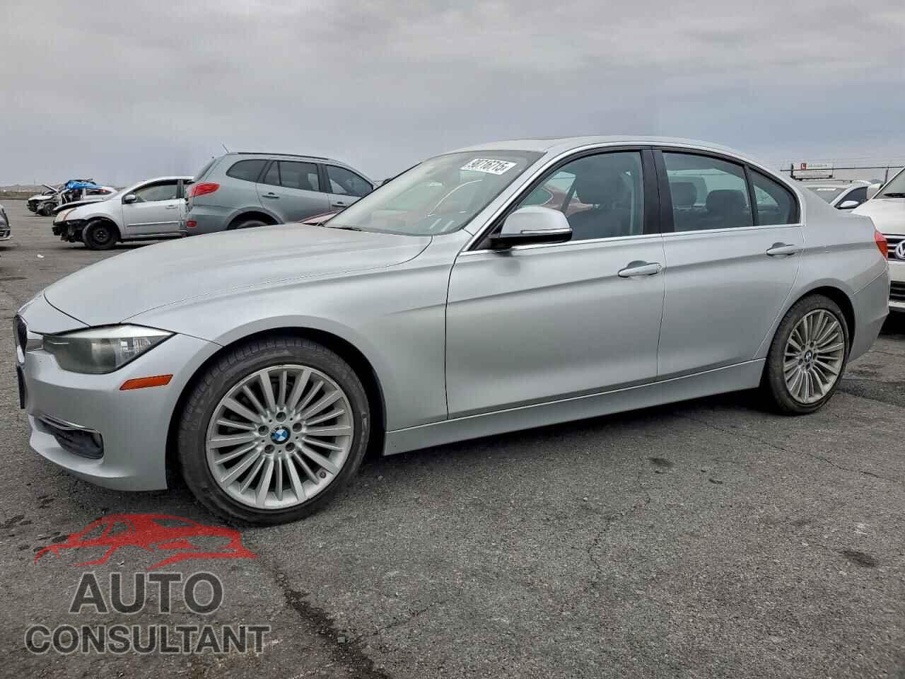 BMW 3 SERIES 2012 - WBA3C1C55CF430557