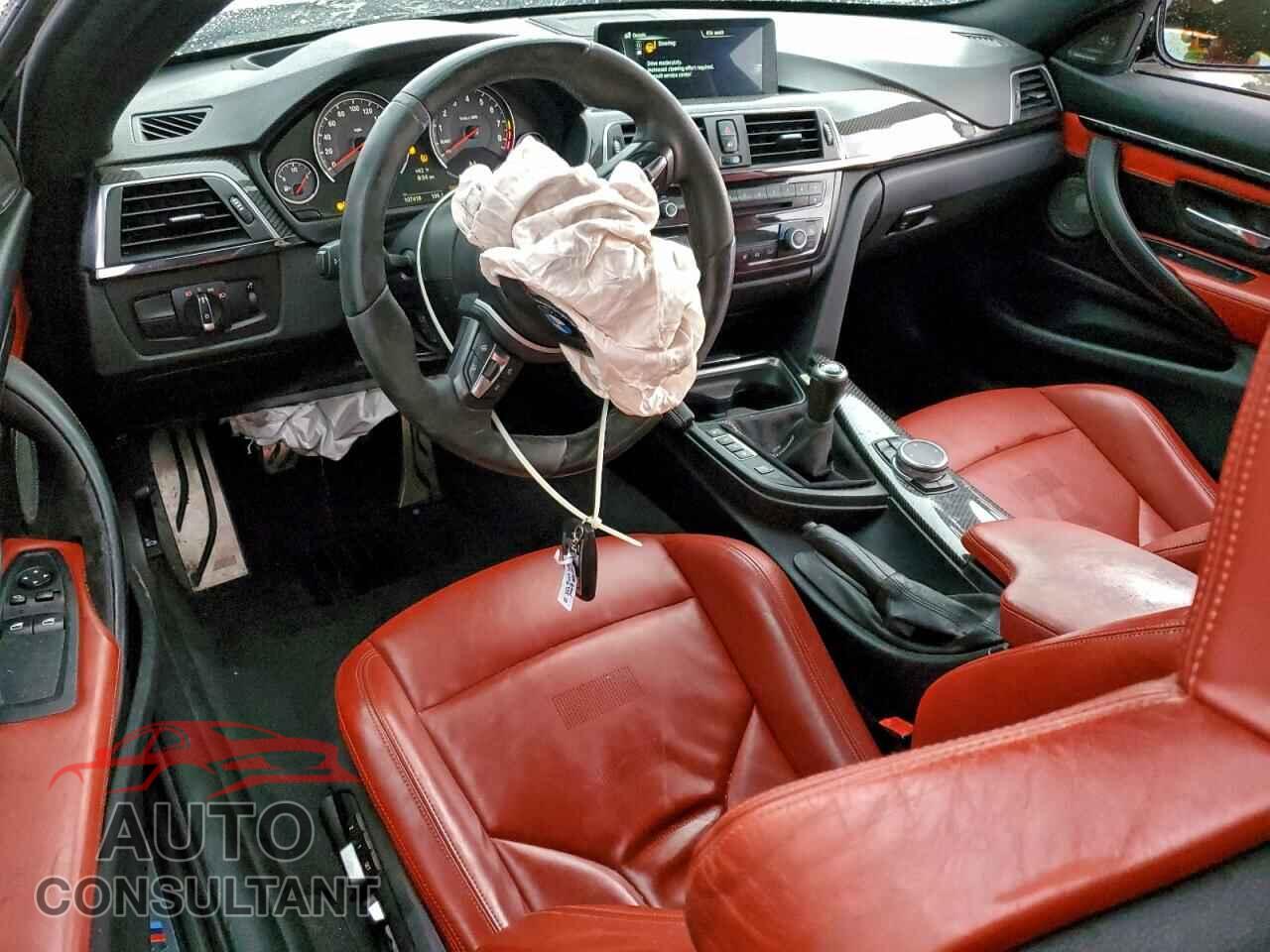 BMW M4 2016 - WBS3R9C51GK336455
