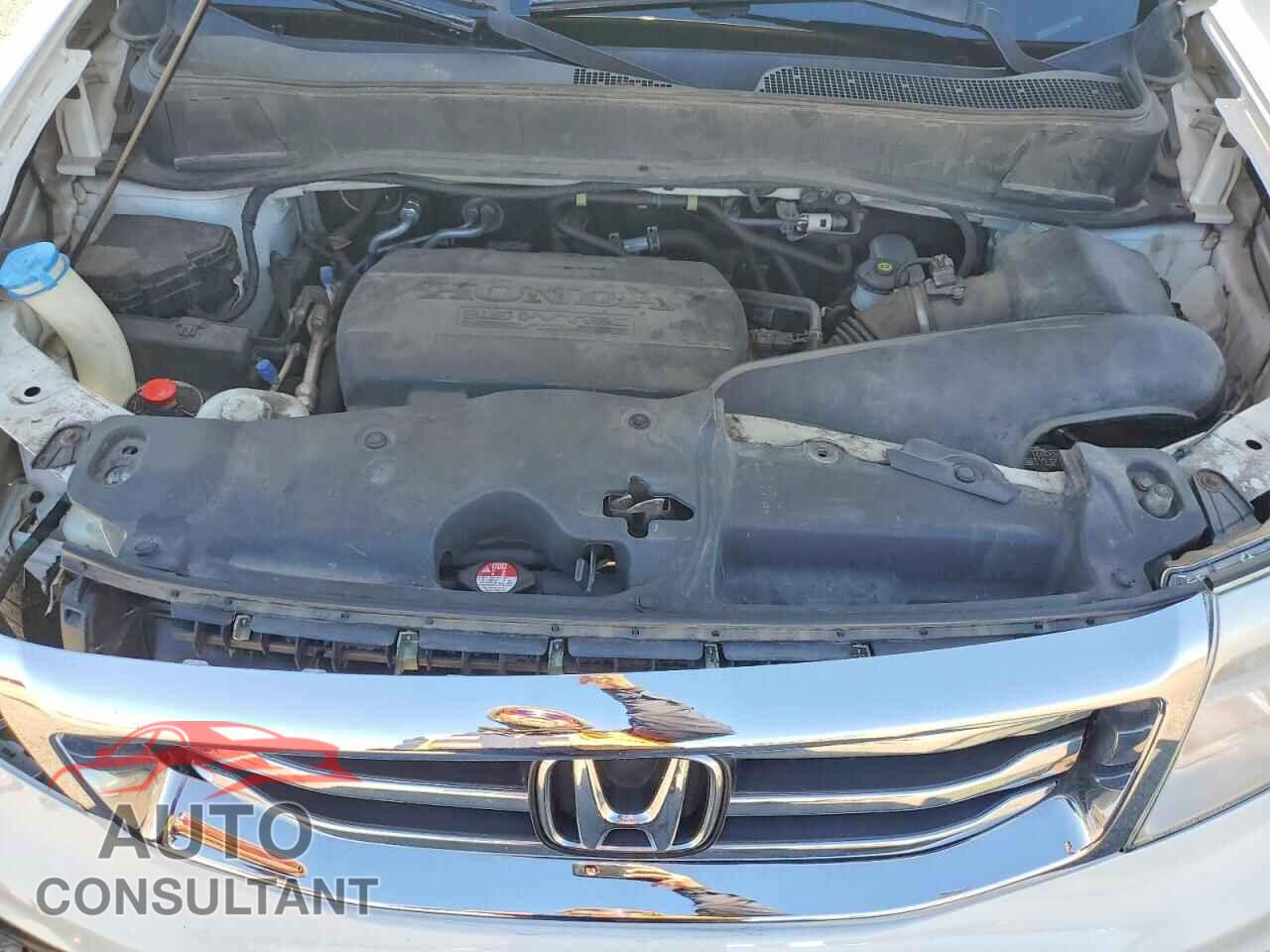 HONDA PILOT 2015 - 5FNYF4H74FB018442