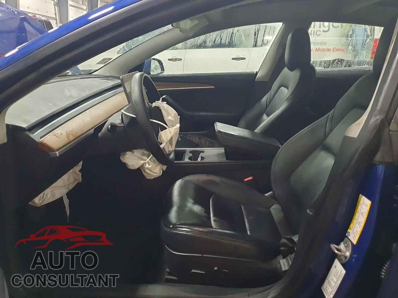 TESLA MODEL 3 2021 - 5YJ3E1EA4MF051773