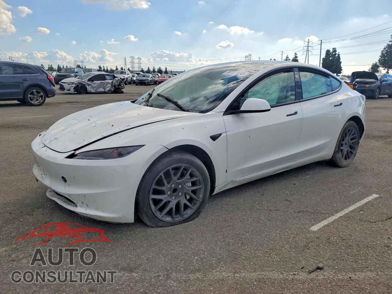 TESLA MODEL 3 2024 - 5YJ3E1EA4RF858690
